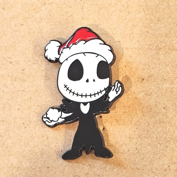 Jack Skellington Santa Enamel Pin Nightmare Before Christmas Collectible Xmas - Picture 1 of 3